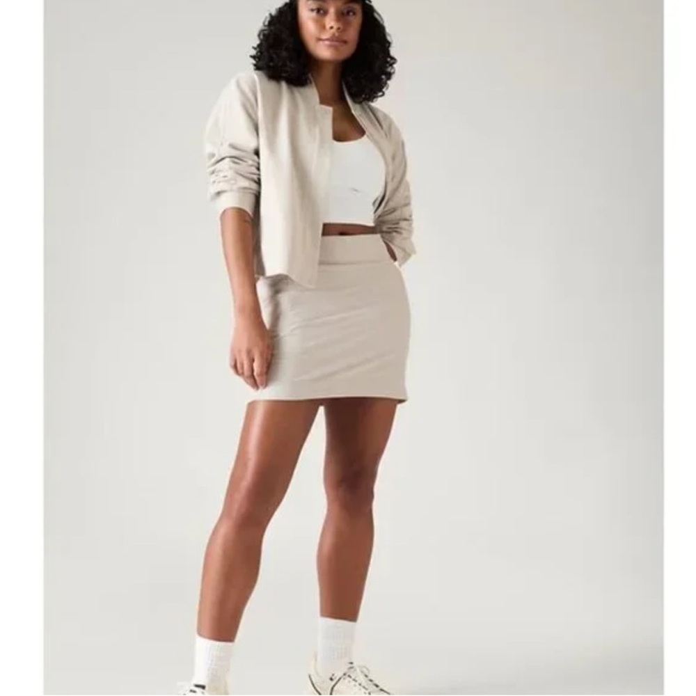 *ATHLETA* Plus Beige Skort w/ Pockets Size 14